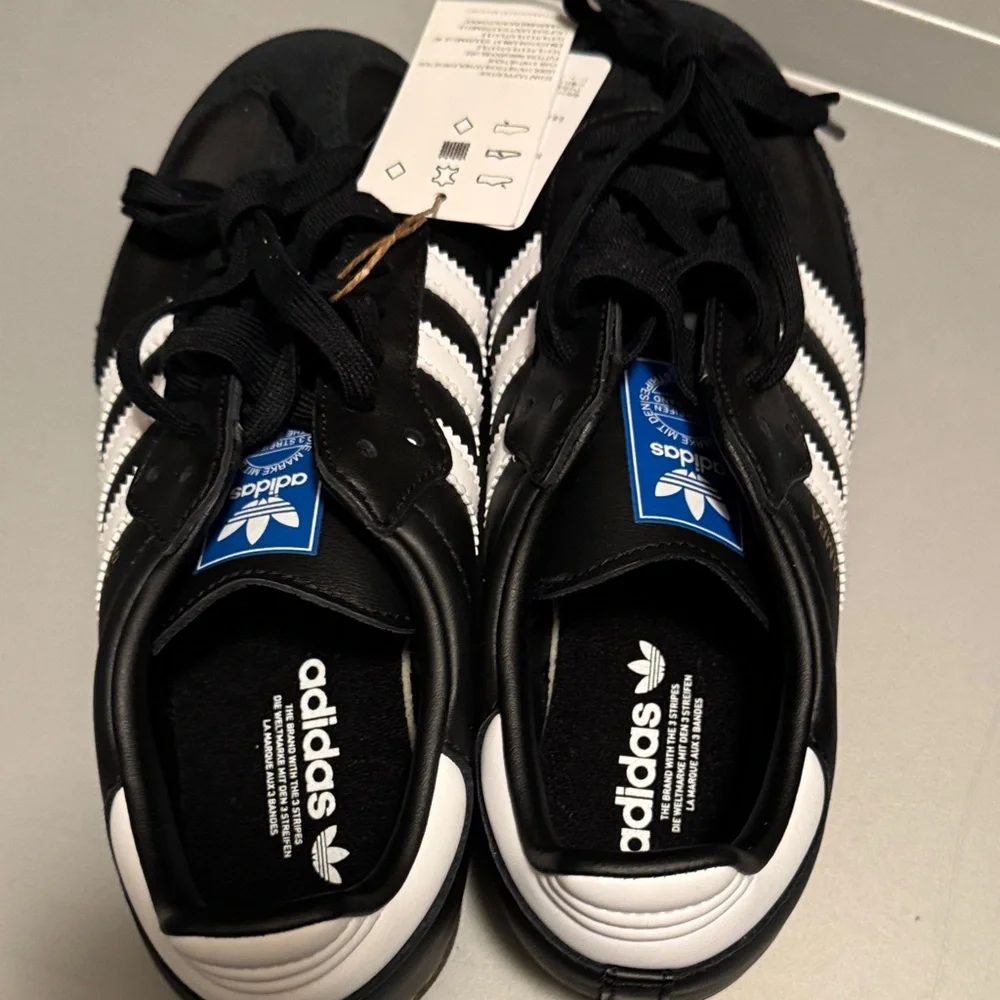 NWT Adidas Samba OG Sneakers - 5.5 men’s / 6.5 women’s - Picture 6 of 7